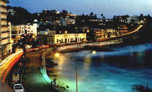 The Olas Altas area at night